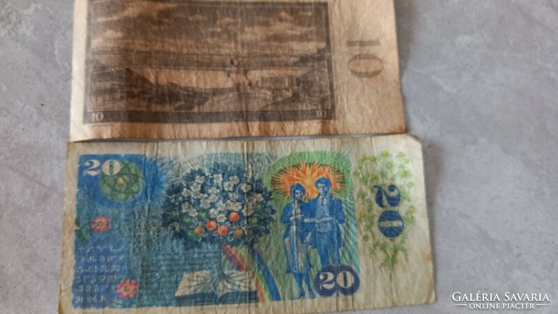 Czechoslovakian paper money 10 and 20 crowns from 1960 and 1988