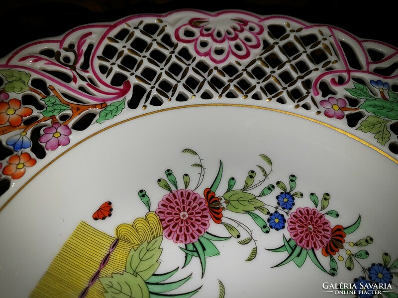 Herend colored openwork wall bowl with an Indian basket pattern