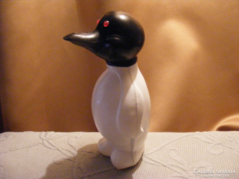 Retro műanyag pingvin persely