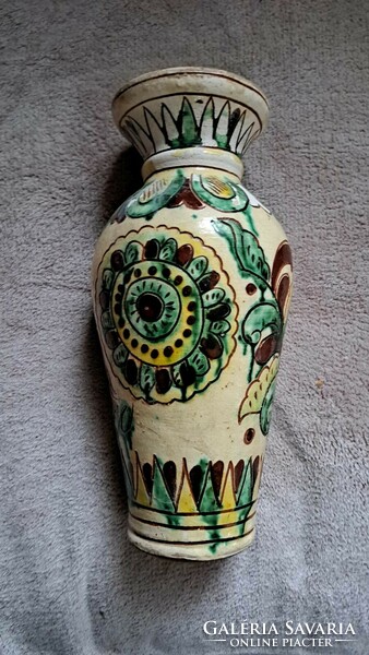 Antik néprajzi váza. 25 cm magas