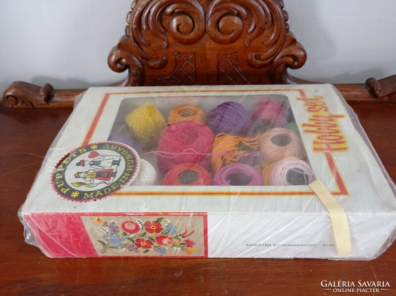 Retro Hungarian hobby set embroidery thread, needlework set