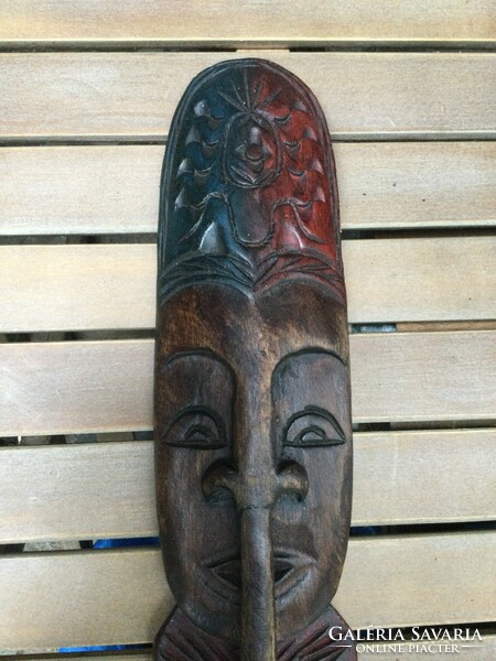 African carved mask