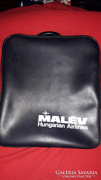 Régi MALÉV beszálló sötétkék bőrönd utazó táska egyterű Gyűjtőknek a képek szerint