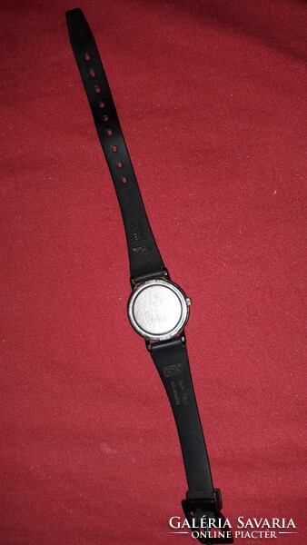Old casio waterproof quartz women's watch with untested plastic strap as shown in the pictures