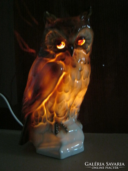 Bagoly figurális porcelán lámpa