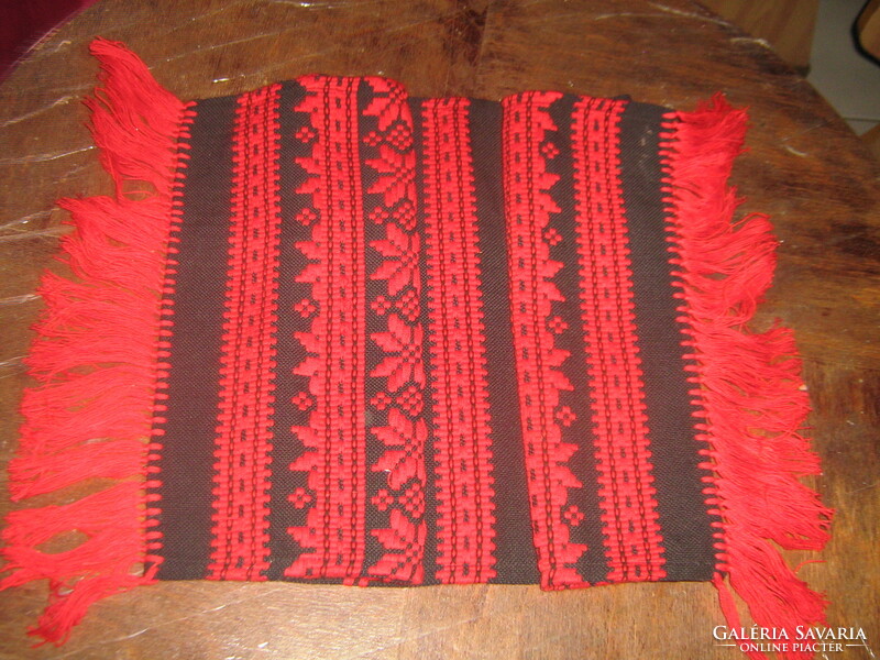 Beautiful black red woven fringed tablecloth