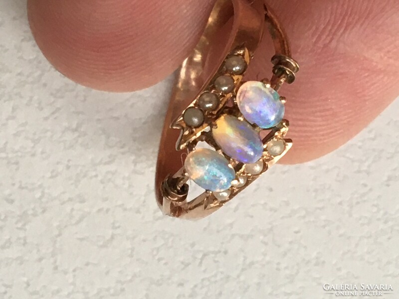 Art Nouveau gold ring opal pearl antique