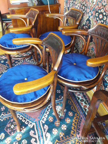 Ritka, bőrborításos háttámlás Thonet székek (4 db)