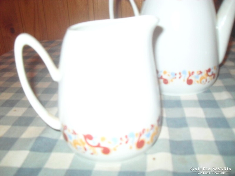 Kolozsvári Iris porcelán, kávés kiöntő, cukortartó, tejtartó + 3 csésze tányérral