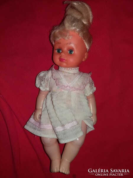 Old marked plastic plantable doll with hair in good condition 30 cm according to pictures