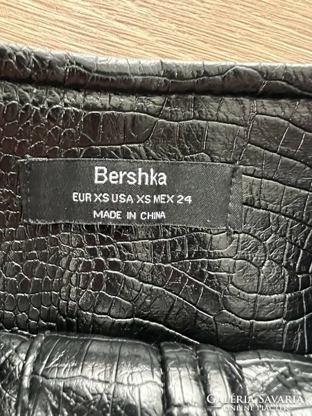 Krokodilbőr mintás Bershka szoknya