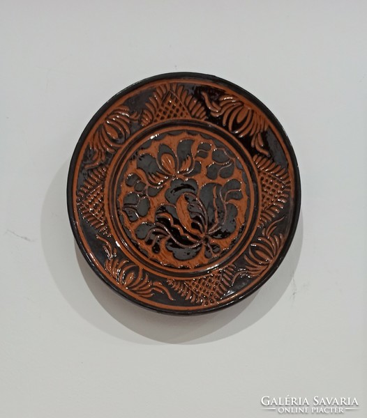 Korondi plate and vase brown wall decoration