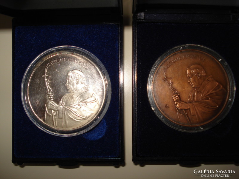 II. János pál our life Christ silver color pp + bronze medal pair.