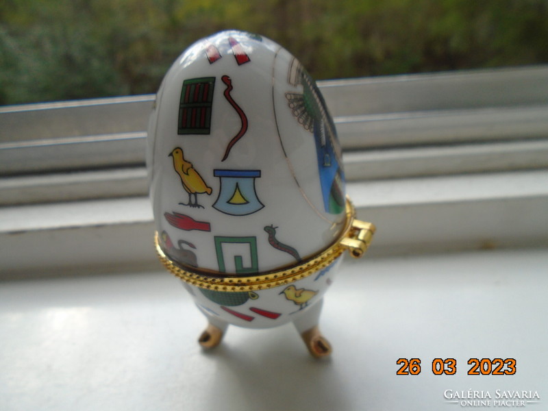 Fabergé tojás stílusú ékszertartó egyiptomi mintákkal, aranyozott szerelékkel