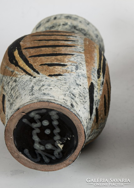 Gorka Lívia - Texturált váza (G09)