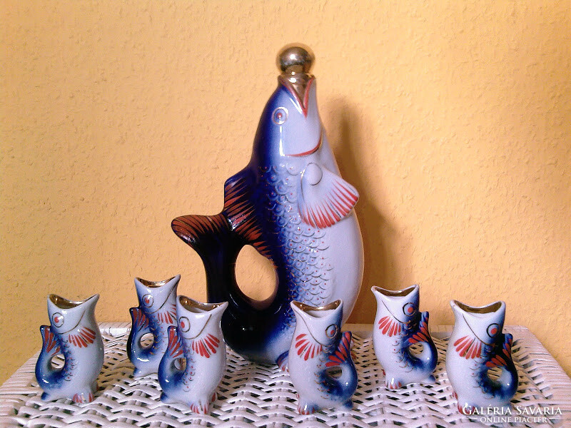 Fish-shaped liqueur drinking porcelain set with Russian Soviet brandy vodka