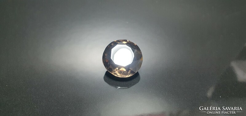 Smoky quartz 18.65 Carats. Round grinding. With certification.