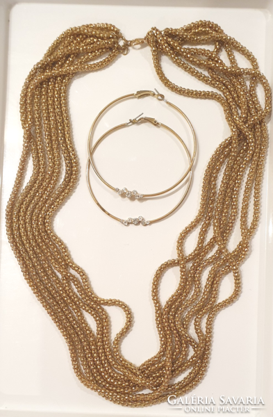 Necklace + earrings