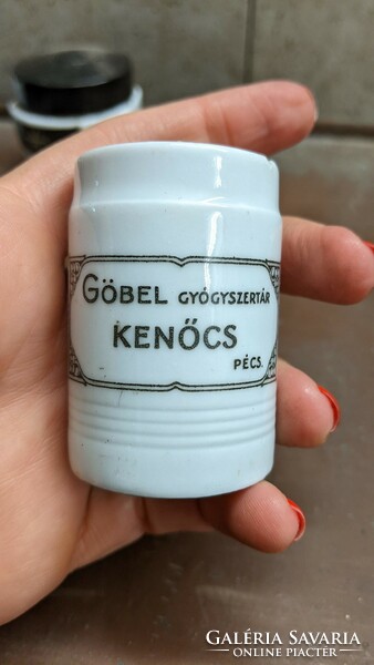 Göbel pharmacy ointment pécs - apothecary jar