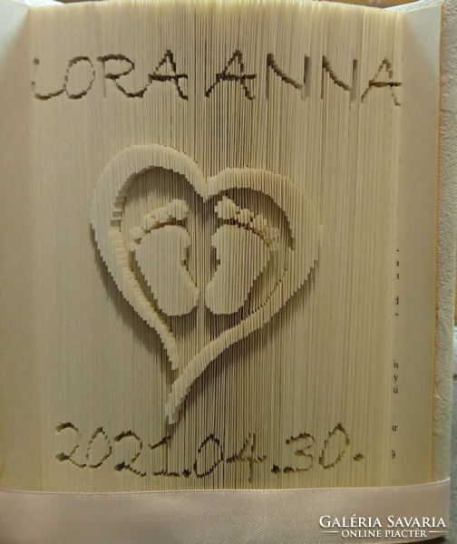 Book sculpture for baby visitors, a perfect gift, an eternal memory