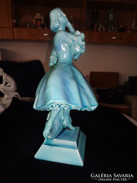 Zsolnay basic glazed déryné (ballerina), 45cm