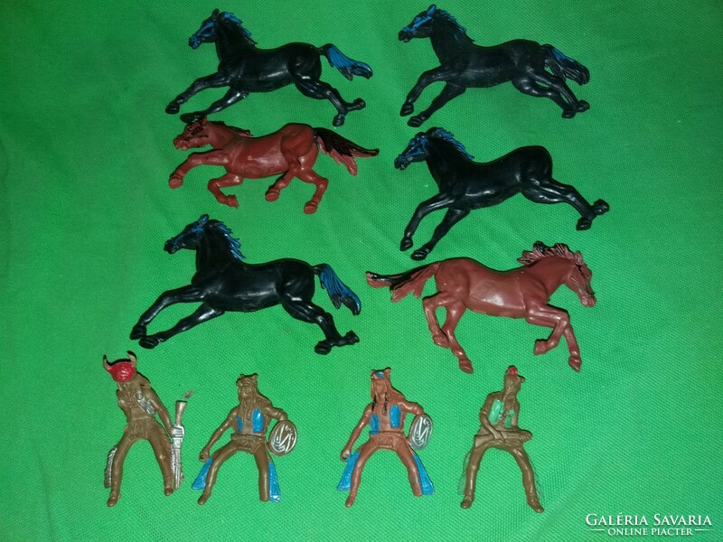Retro western western Indian plastic soldiers with riders as shown in the pictures