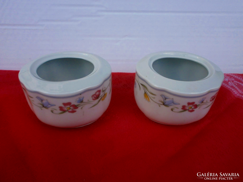 2 pcs. Porcelain table accessory