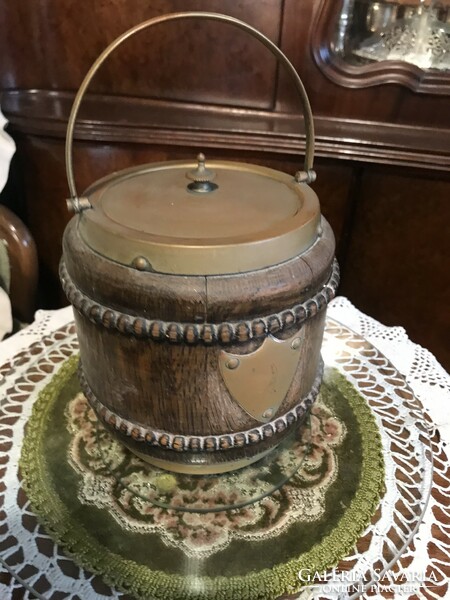 Old biscuit box with porcelain insert, bonbonier wood, with metal fittings, special beauty