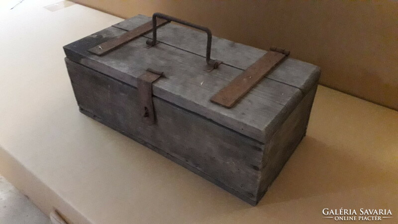 Antique wrought iron military chest with metal lugs, wooden chest, 40 x 17 x 20 cm, as shown in the pictures