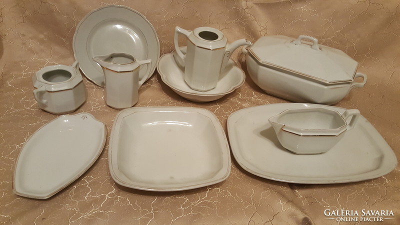 Rfh Czechoslovak porcelains are sold as a mixed lot