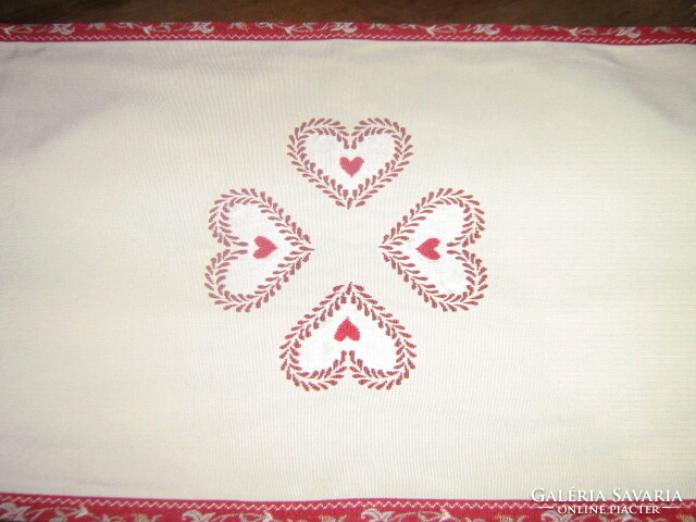 Beautiful Bavarian-style woven tablecloth runner with hearts