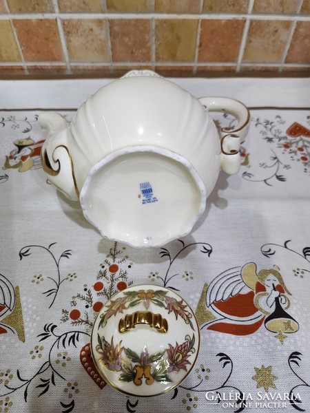 Zsolnay coffee pot with Hungarian decor