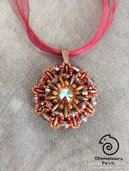 "Aster2 Beading Pendant" Swarovski kristályos barna-bordó színvilágú gyöngyfűzött medál nyaklánccal