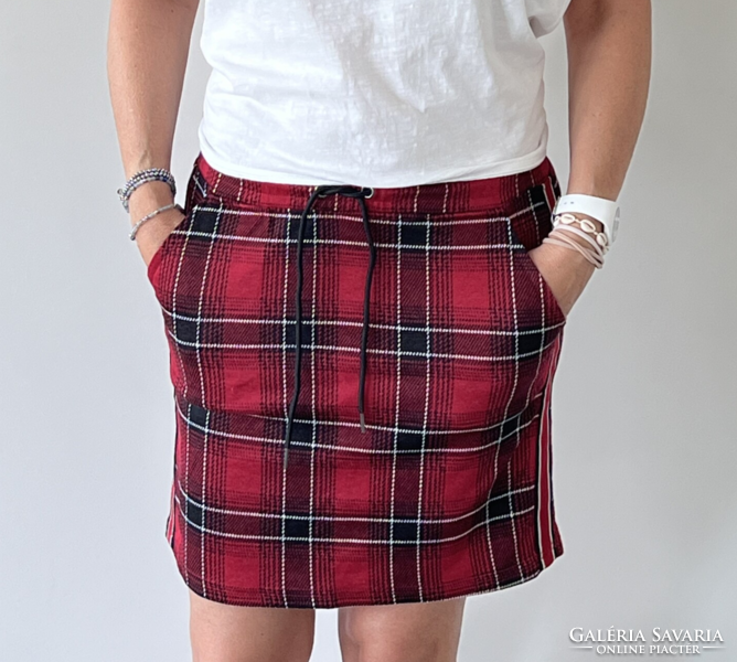 New jean pascale burgundy checked mini skirt with elastic waist