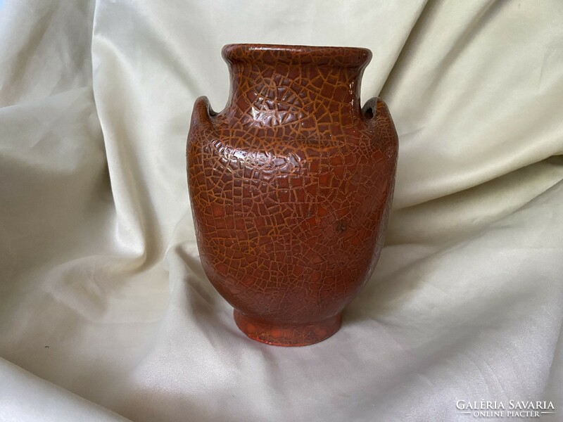 Pesthidegkút vase with handles