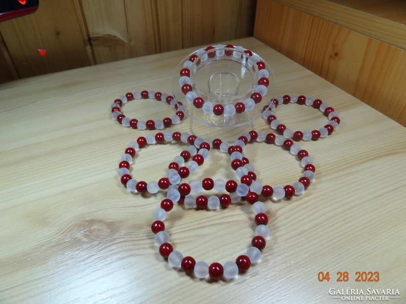 Bracelet made of quality red glass beads and matte crystal beads.