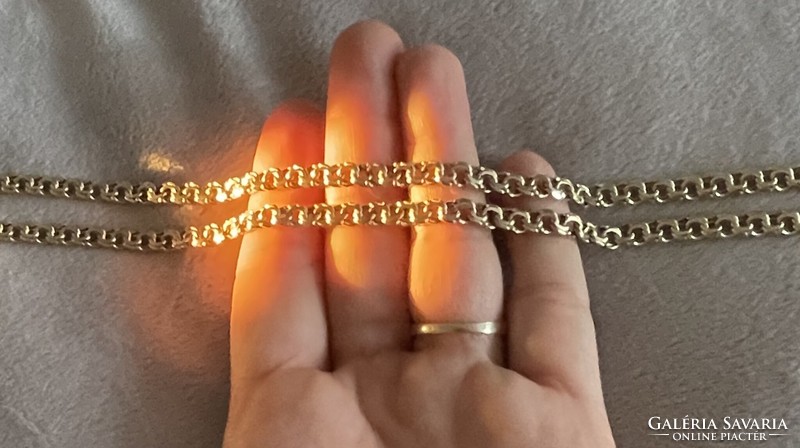 14 carat gold chain