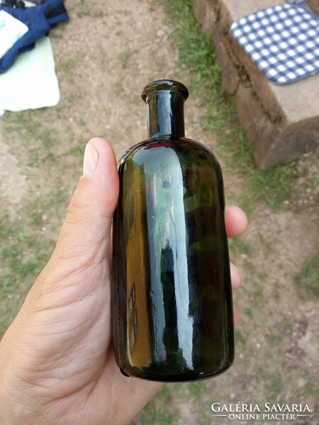 Old pharmacy, dark green bottle, 200 ml
