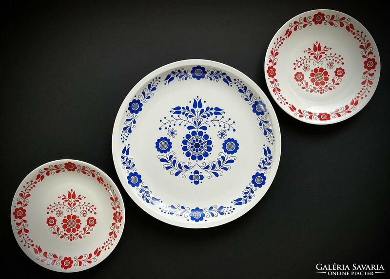 Alföldi 3 display wall plates folk decorative plates blue red