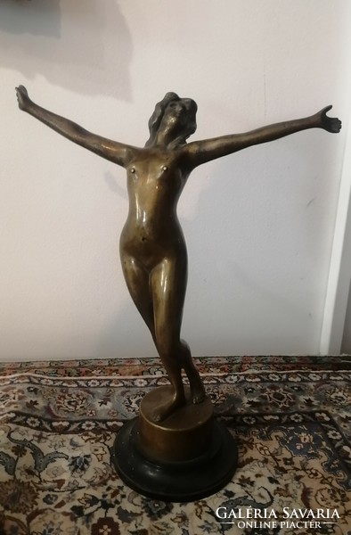 Art- Deco bronz szobor