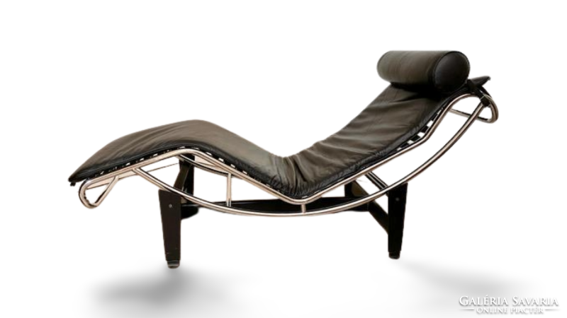 Le Corbusier LC4 Lounge Chair Fekete bőr