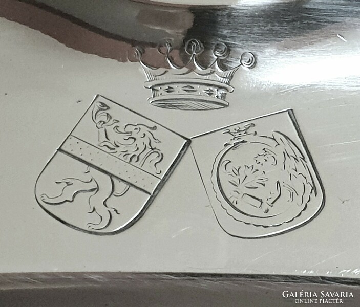 Ezüst (800) nemesi koronás, címeres Bachruch tálca (1306 g)
