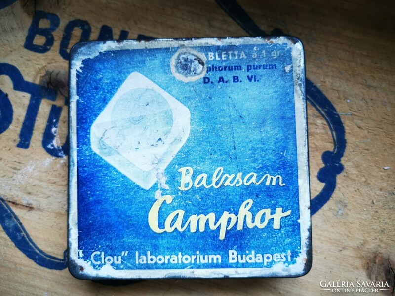 Box of camphor balsam