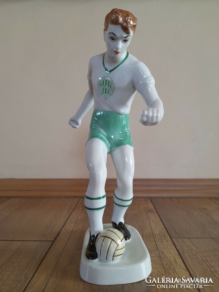 Ritka Hollóházi porcelán focista Ferencváros, Fradi