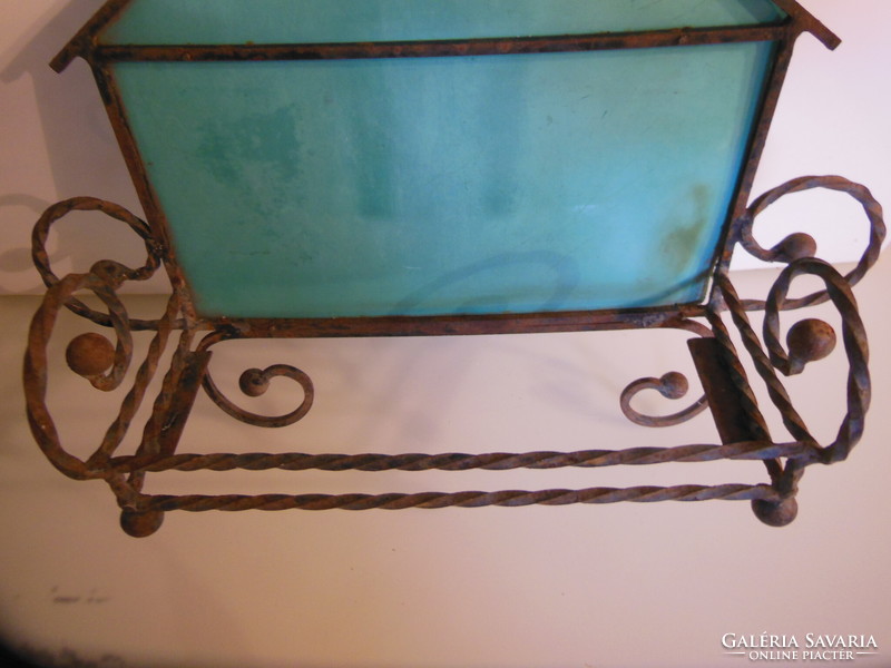 Shelf - 34 x 32 x 12 cm - wrought iron - very old - perfect