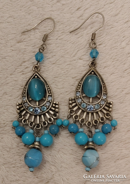 Beautiful pair of turquoise earrings