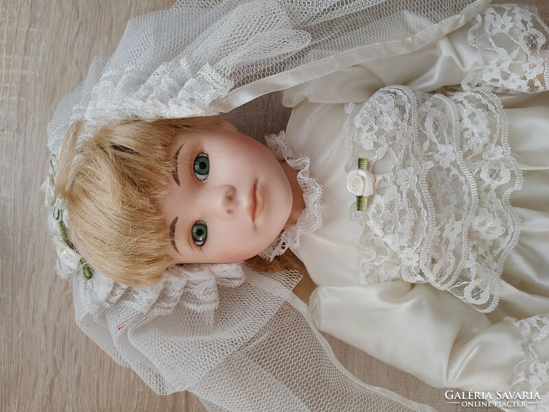 The classique collection porcelain doll crystal ceramic dolls bisque vintage doll