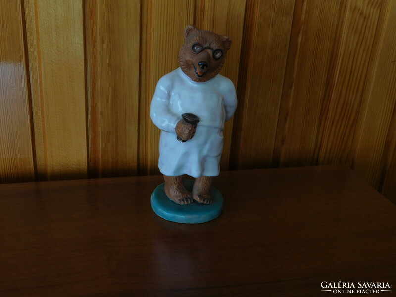 Very interesting ceramic dr bear