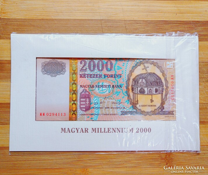 Magyar Millenium 2000 forintos
