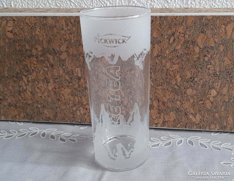 Pickwick ice tea glass